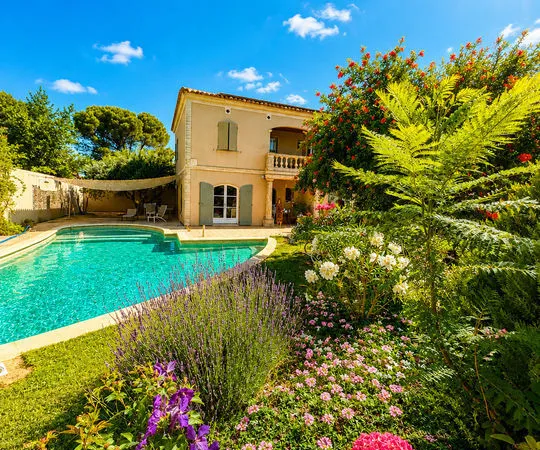 Villeneuve les Avignon,, Somptueuse maison 192m², terrain 1050