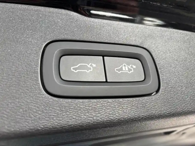 Volvo V60 micro hybride essence b4 197 ch dct7 — photo 24