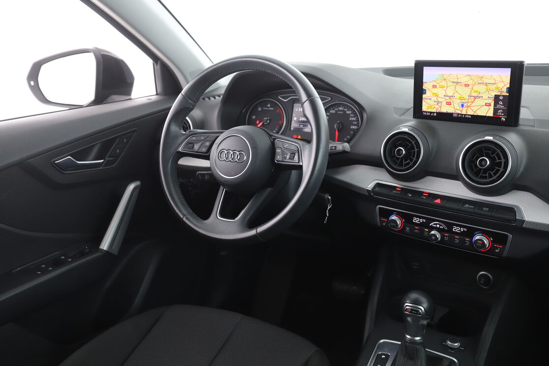 Audi Q2 30 TDI S Tronic — photo 12