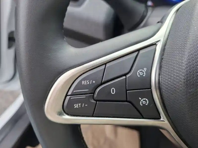 Renault Clio blue dci 100 ch gsr2 — photo 11