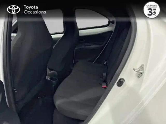 Toyota Aygo x 1.0 vvt-i 72ch dynamic my24 — photo 12