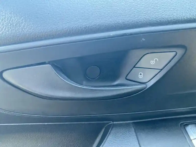 Mercedes Vito fourgon fg 111 cdi compact e6 — photo 28