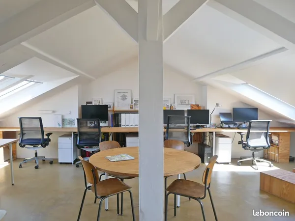 CO-WORKING : 1 à 4 postes à louer à Paris 18ème