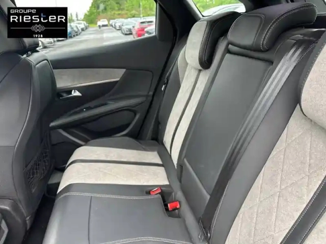 Peugeot 3008 hybrid 225 e-eat8 — photo 12