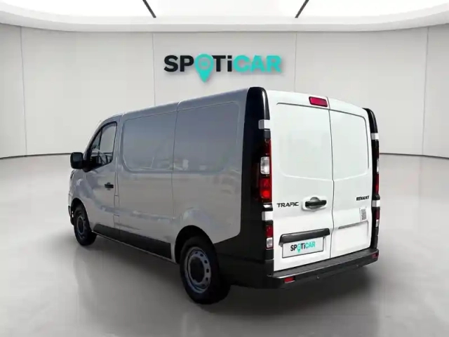 Renault Trafic fg l1h1 2t8 2.0 blue dci 130ch confort — photo 3