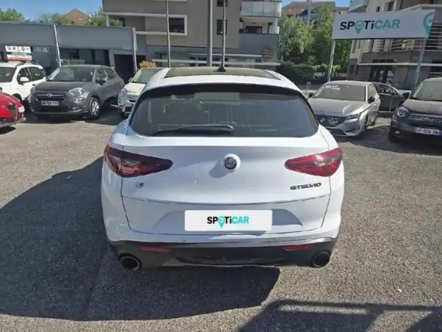 Alfa Romeo Stelvio 2.2 diesel 190ch sprint q4 at8 my22 — photo 5