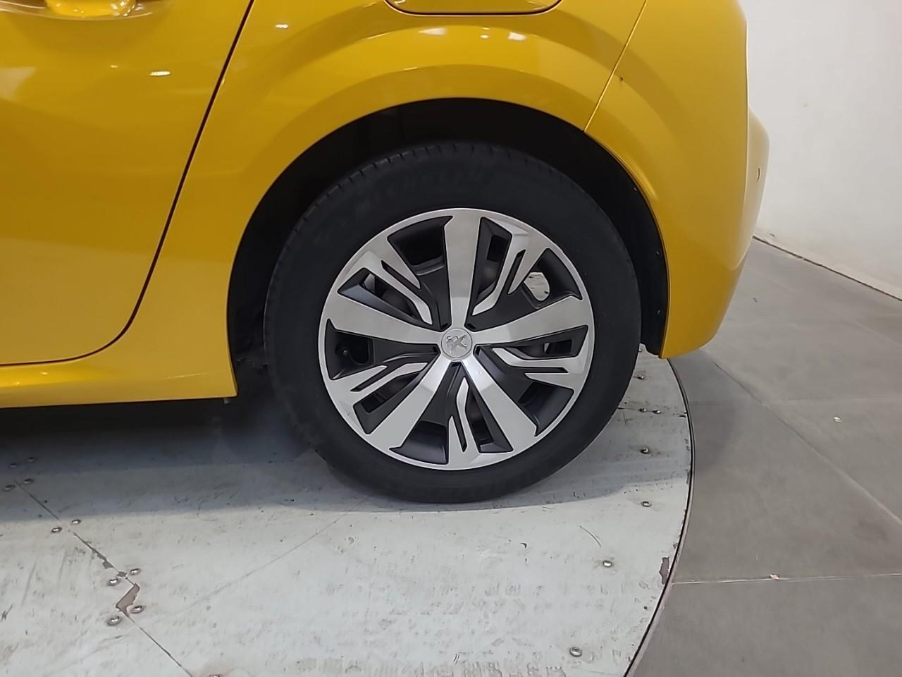Peugeot 208 puretech 75 s&s bvm5 active pack — photo 16