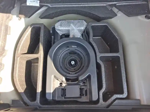 Peugeot 208 puretech 75 s&amp;s bvm5 — photo 21