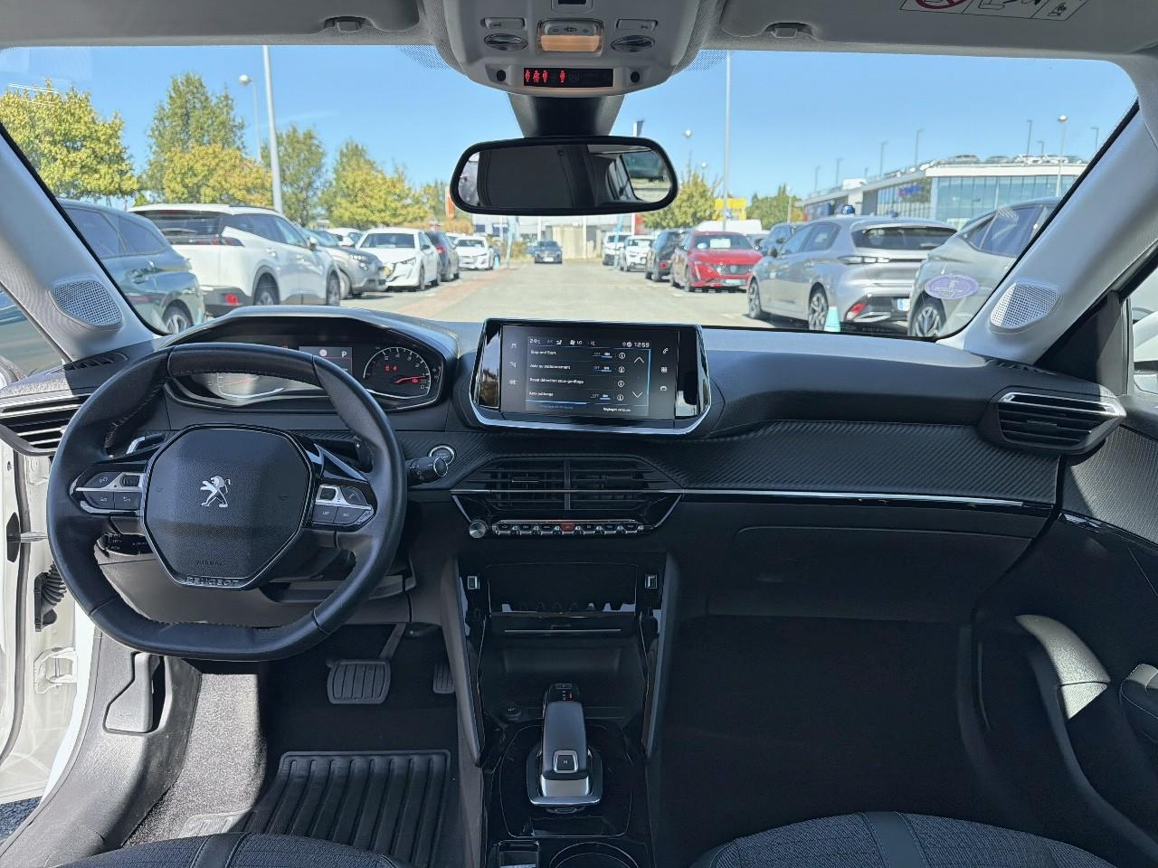 Peugeot 208 puretech 100 s&s eat8 allure — photo 8