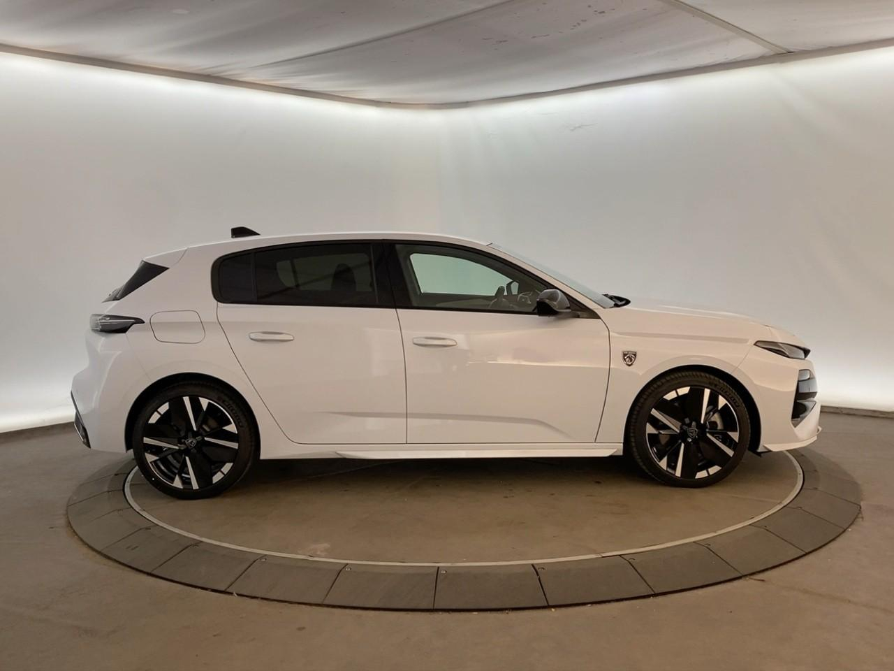 Peugeot 308 plug-in hybrid 195 ch e-dcs7 gt — photo 4