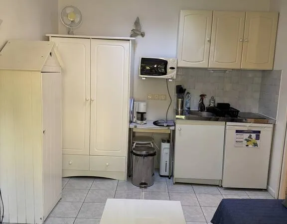 Studio 1 pièce 14 m²