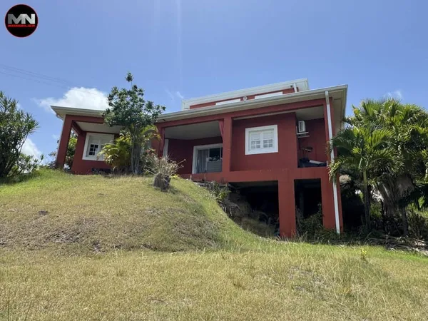 Villa 4 pièces 140 m²