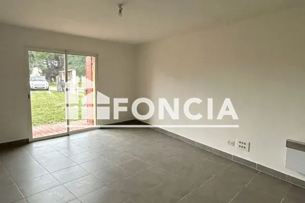 Maison Location Casseneuil 3p 88m² 715€