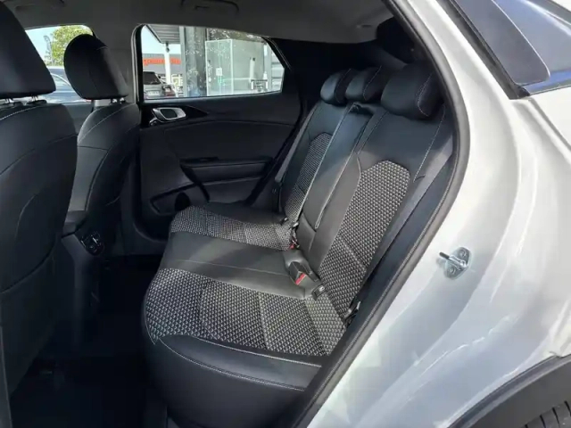 Kia Xceed 1.0 t-gdi 100 ch bvm6 — photo 15