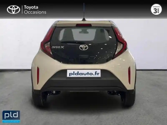 Toyota Aygo X 1.0 vvt-i 72ch dynamic my23 — photo 7