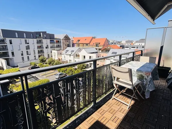 Appartement T4 dernier étage avec balcon