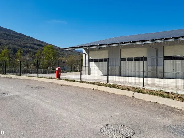 Local d'activité/entrepôt de 387 m² à louer