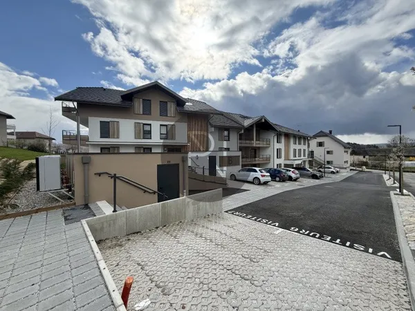 Appartement 4 pièces 84 m²