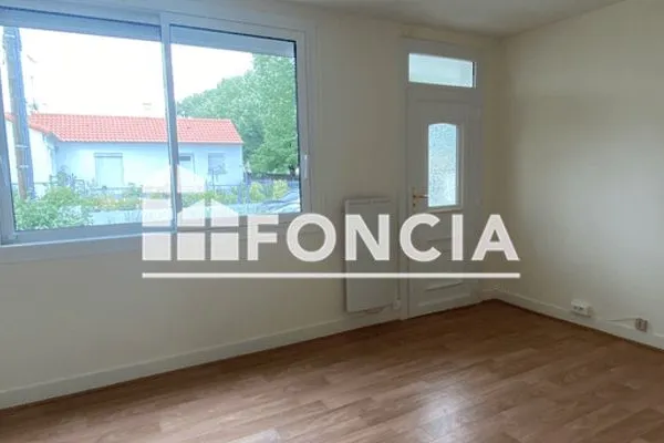 Maison Location Niort 4p 68m² 770€