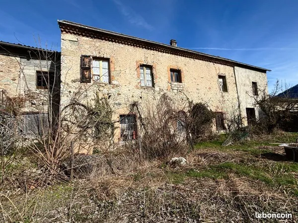 Belle bâtisse à rénover