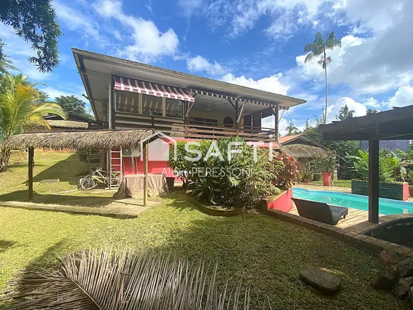 Maison R+1 T6 sur 142m2 hab. + terrasses piscine atelier