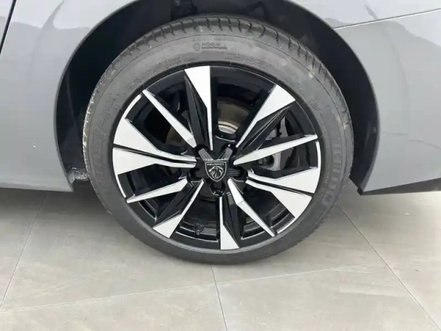 Peugeot 308 sw hybrid 145 e-dcs6 — photo 39