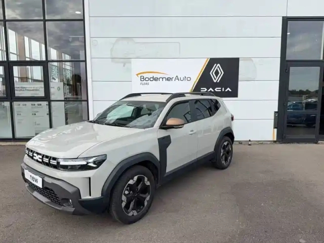 Dacia Duster hybrid 155 — photo 1