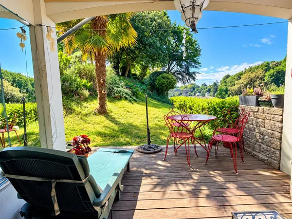 Appartement avec terrasse sans vis à vis vue rivière