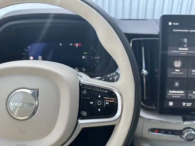 Volvo Xc60 t6 awd hybride rechargeable 253 ch+145 ch geartronic 8 — photo 33