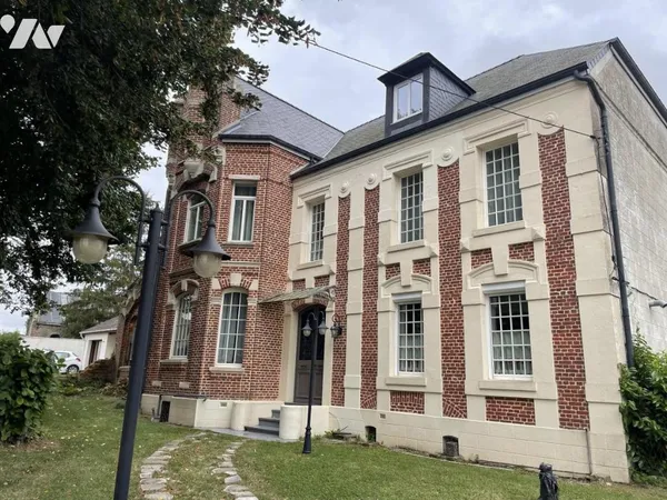 Maison 13 pièces 289 m²