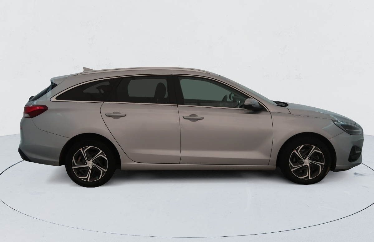 Hyundai i30 — photo 6