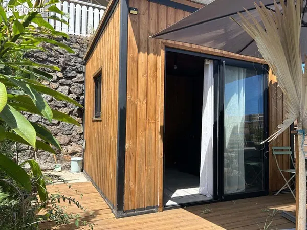 À louer - Local professionnel indépendant 10 m² - Piton Saint-Leu (Esthétique, Bien-être, Soins)