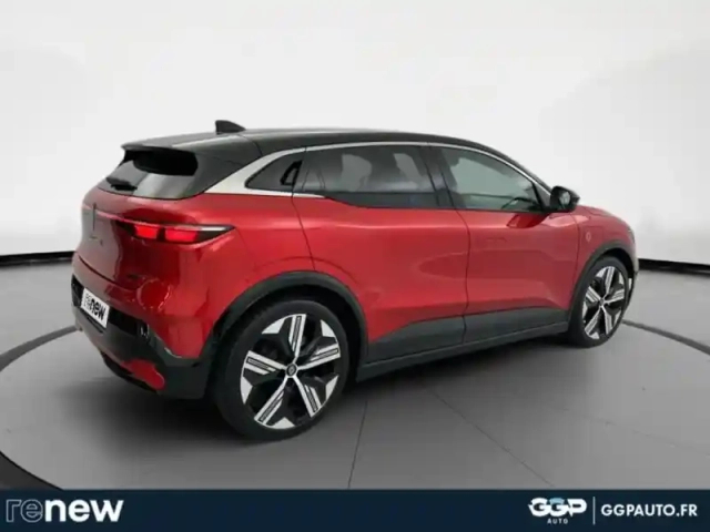 Renault Megane e-tech electric 220ch iconic autonomie confort -24 — photo 5