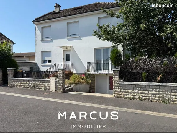 Immeuble 185 m²