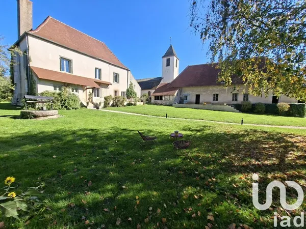 Maison 9 pièces 240 m²
