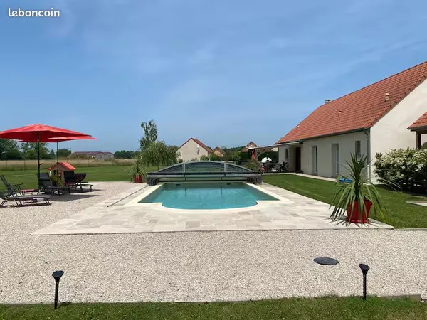 Maison familiale de plain-pied 145 m² - Piscine - Studio & chalet - Aucun travaux