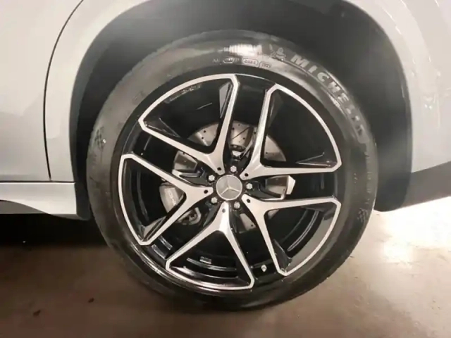 Mercedes Classe E amg 53 hybride 4matic+ — photo 9