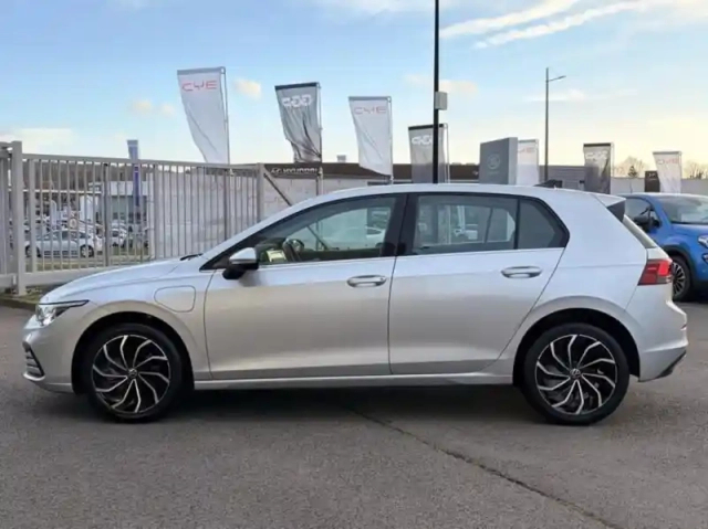 Volkswagen Golf 1.4 ehybrid opf 204ch style dsg6 — photo 2