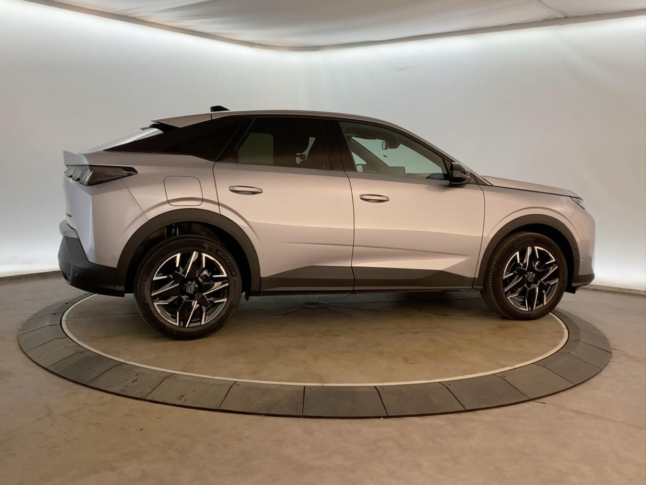 Peugeot 3008 hybrid 145 e-dcs6 allure — photo 4