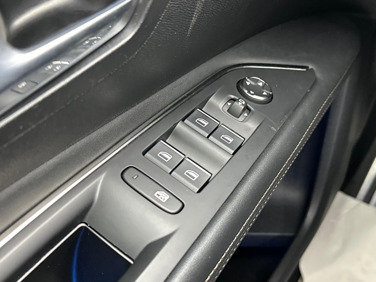 Peugeot 3008 hybrid 225 e-eat8 gt pack — photo 15