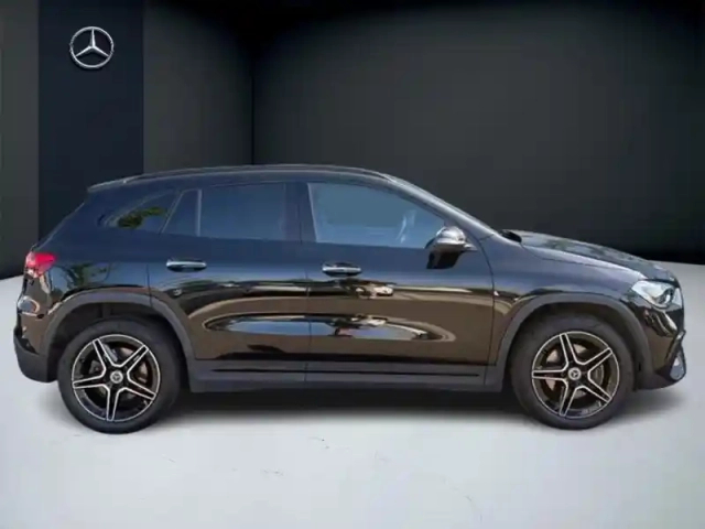 Mercedes Gla 250 e amg line — photo 26