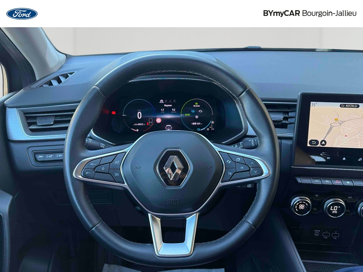 Renault Captur E-Tech Plug-in 160 — photo 10