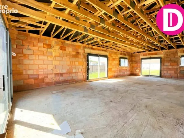 Maison 139,5m2 hors d'eau hors d'air à terminer - 175 000