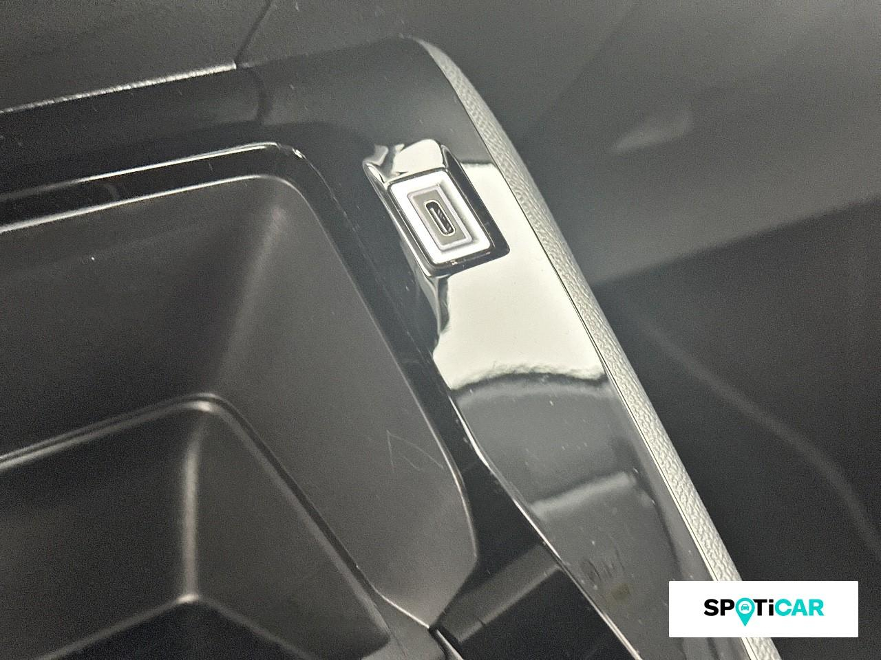 Peugeot 208 1.2 100ch s&s style — photo 17