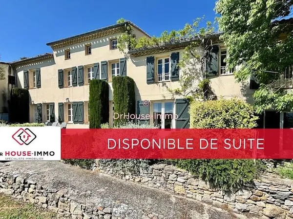 Commerce 20 pièces 809 m²