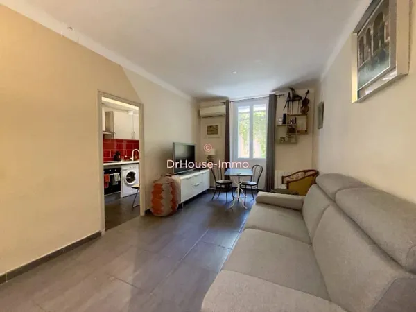 Studio 1 pièce 33 m²
