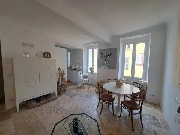 Immeuble 120 m²