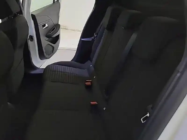 Peugeot 208 puretech 100 s&amp;s bvm6 — photo 12