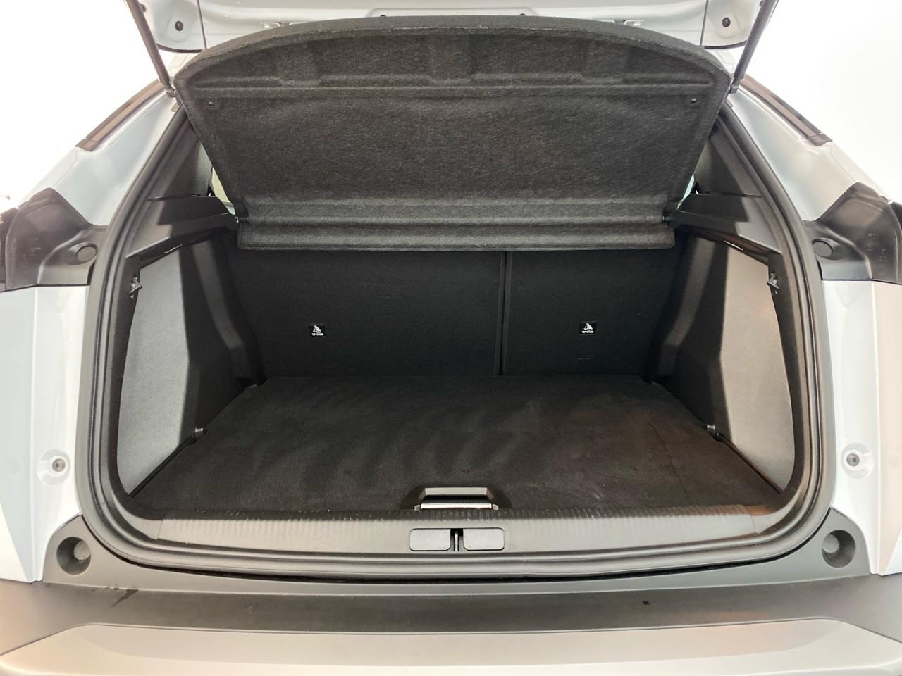 Peugeot 2008 hybrid 145 ch e-dcs6 allure — photo 6