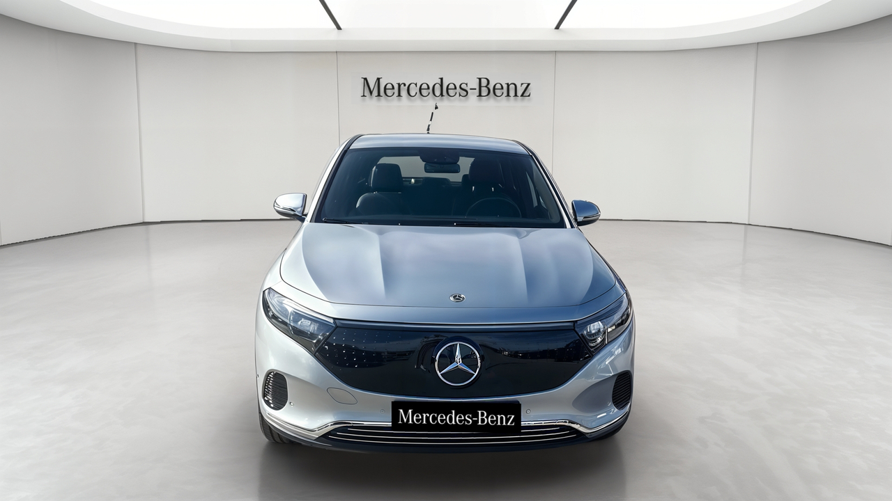 Mercedes EQA 250+ — photo 8